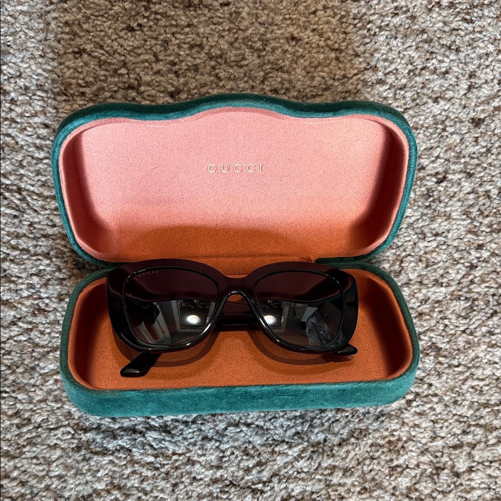 Gucci Black Sunglasses with Teal Case